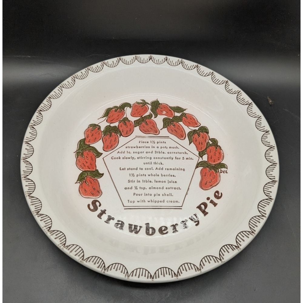 Vintage Dee Strawberry Pie Recipe Ceramic Baking Dish Scalloped Edge Plate 10.5"